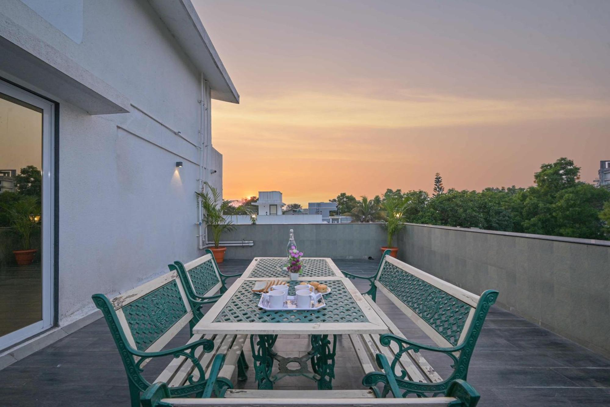 Elegant Villa By Tropicana Stays Lonavala Exterior photo