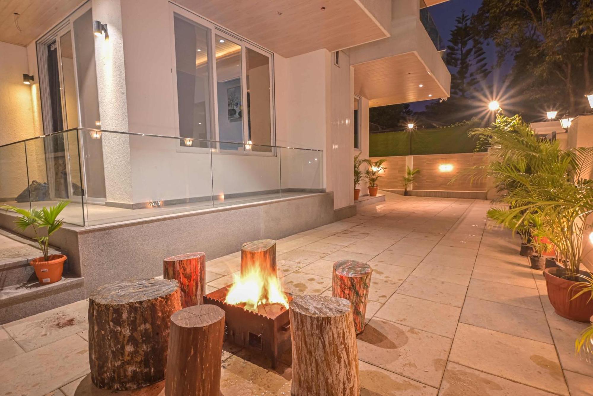 Elegant Villa By Tropicana Stays Lonavala Exterior photo
