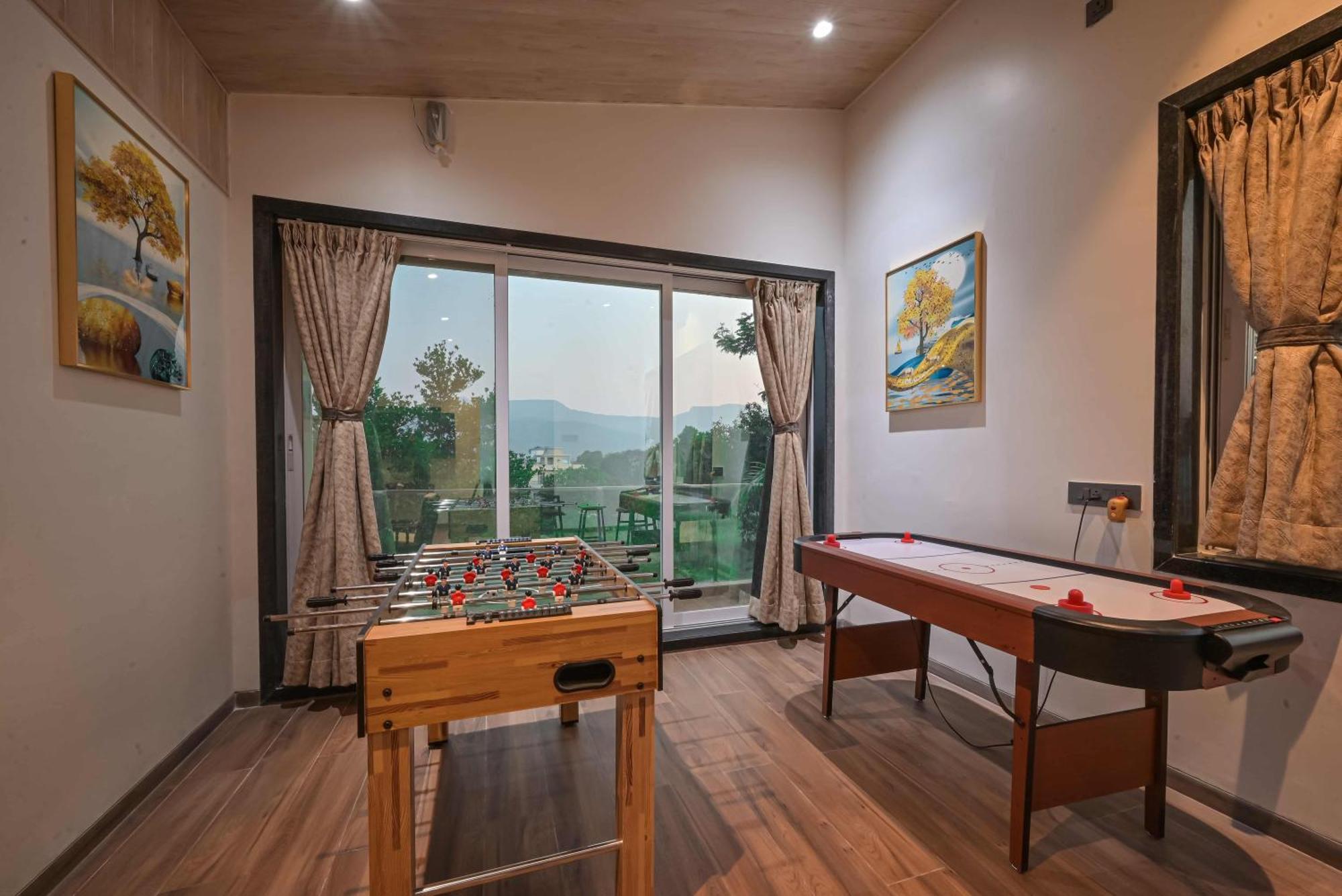 Elegant Villa By Tropicana Stays Lonavala Exterior photo