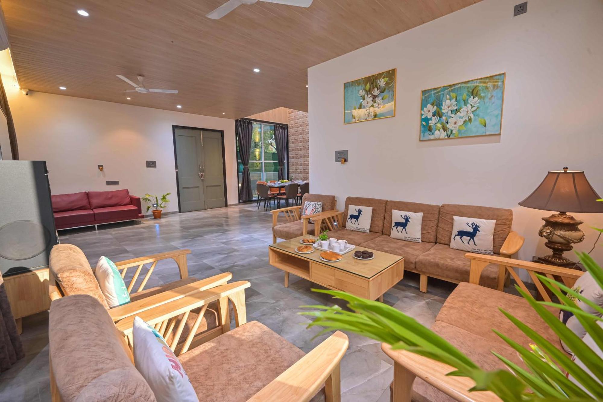 Elegant Villa By Tropicana Stays Lonavala Exterior photo